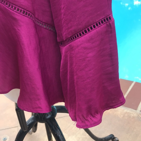 Mossimo Women’s, Large, fuchsia flowy blouse. - Picture 9 of 11